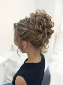 ヘアセットサロン ルミナ(LUMINA)の写真/【名古屋(栄/錦/久屋大通)ヘアセット専門店】ヘアセット1200円~着付け2750円~大切な日のヘアメイクはお任せ