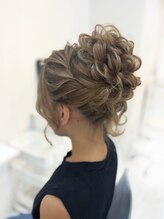 ヘアセットサロン ルミナ(LUMINA)