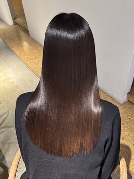 セブンベルベット(7 Velvet) 髪質改善カラー【円口睦】