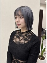リオリス ヘア サロン(Rioris hair salon) ブルーグレー/切りっぱなしボブ/透明感カラー