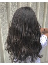 ブリーチなしでも☆UniQのカラーはブリーチがなくても透明感が違う。赤味を抑えたカラーの褪色は最高です☆