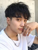 フィフス(fifth)&nbsp;フェザーマッシュコンマヘアソフトツーブロックツイストパーマ