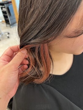  リュクスバトーバイトリコ 船橋南口店(Luxe BATEAU by tricot) イヤリングカラー／ピレンジ