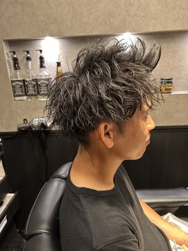 ブロートーキョー 有楽町店(Bro Tokyo) ツーブロック ツイストスパイラルパーマ