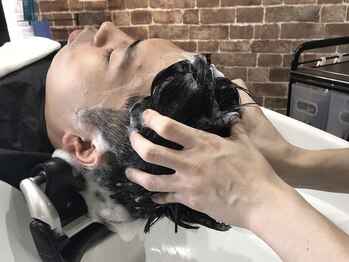 ヘアステーション アンド(Hair Station And)の写真/【頭皮のニオイが気になる男性に大人気】炭酸スパで心身ともに癒されるひと時を♪≪谷山/BARBPER≫