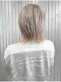 ▽□□▽ウルフカット×ホワイトベージュ