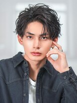 オーシャントーキョー 渋谷神南(OCEAN TOKYO) フェザー黒髪人気センターパートツーブロック