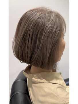 ジエクト ヴィシア(The Ect VIXIA) 柔らか透明感カラー！白髪ぼかしシアーベージュ