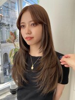 ジーナ(XENA) 顔まわりレイヤー×ハニーブラウン(渋谷)