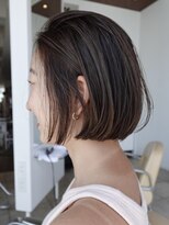 ビュートリアム 七里ヶ浜(BEAUTRIUM)&nbsp;小顔ミニボブと透明感ハイライトアッシュ【福井ユウリ湘南鎌倉】