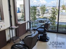 ジュエンオム(JOUeN Omme)の雰囲気（経験豊富なスタイリストが施術いたします！）