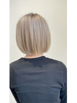 ハイク(HYKE)&nbsp;さりげなく差がつく、大人の洗練ベージュボブ