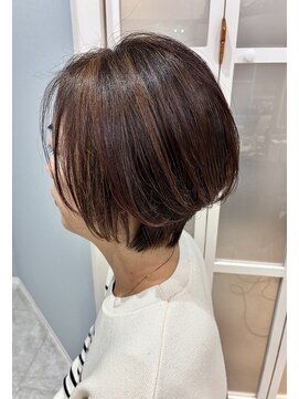 カシータ フロル 尾張旭店(Casita flor) 大人レディショートボブ×デザインカラー