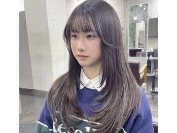 ファブルヘア(FABLE HAIR)の写真/顔まわりのレイヤーカットで魅力を引き出す♪流行りのスタイルで新しい自分を発見！◎［レイヤーカット］