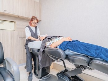 コスモス ヘアーアンドビューティー(Kosmos HAIR&BEAUTY)の写真/オススメメニューのKosmosオリジナル【極上ヘッドスパ　￥5.500】や【頭皮クレンジング　￥2.200】が◎