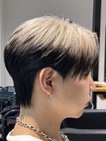 オーシャントーキョー 神戸(OCEAN TOKYO KOBE)&nbsp;ホワイトブラックルーツカラーニュアンスセンターパート