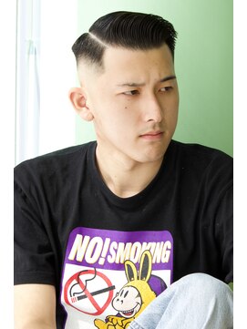 にもう サイドパートショートフェードカット２