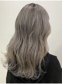 2022年流行りヘアスタイル☆ホワイトベージュ