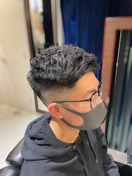 エヌドットバーバー ギンザ(N.BARBER GINZA) スキンフェード/バーバー/アイロンパーマ【銀座】<理容室>