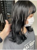 透明感抜群　寒色暗髪