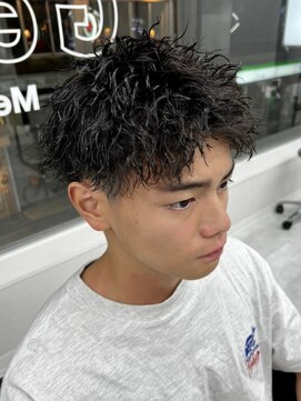 ジーニー 本厚木(Genie) ツイスト/波巻き/ハイライト/マッシュパーマ/ウルフ