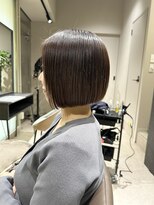 大人の垢抜けぱつっとボブ