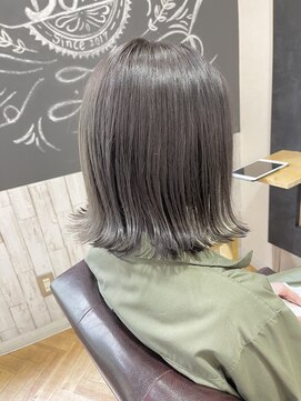 ジーナ 池袋(Zina) #ブリーチなしのグレージュボブ