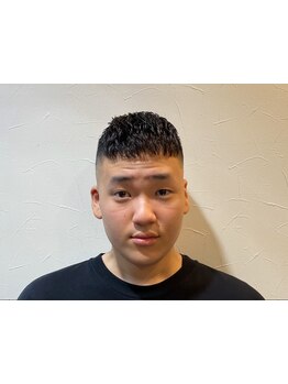 お手軽にメンズスタイルを格上げ！理容室ならではの上質なシェービングや、ヘッドスパも体験できます★