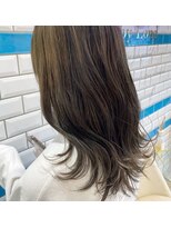 シー バイ ロンド 新宿(Sea by Lond)&nbsp;オリーブグレージュ/レイヤー/大人かわいい