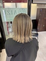 アイズ 本厚木(AIZU)&nbsp;シャドウルーツ ベージュ