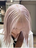 14190ブリーチ＆ダブルカラーシルバーアッシュ耳かけショート