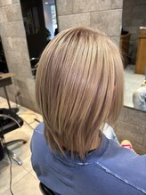 うるツヤになれる厳選トリートメントが自慢のサロン