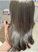 アッシュグレージュ