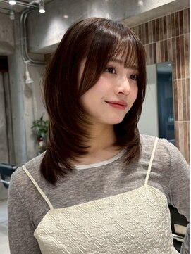 黒髪/オリーブグレー/小顔/ココアベージュ