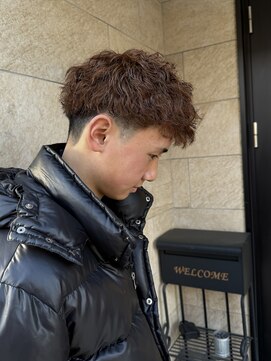 髪屋 紬 メンズ/メンズカット/メンズパーマ/ツイストスパイラルパーマ