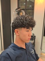 ラピス 名古屋駅前店(Lapis)&nbsp;スペインカール×テーパーフェード/海外ヘア/外国人風