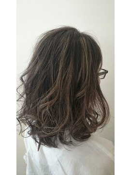 リタ ハマセン(LiTA. hamasen) 白髪染め×ハイライト