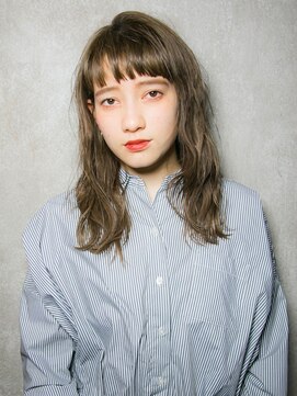 リリアン 青山(relian) マットグレーで赤味を抹消☆