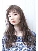 ミディアムレイヤーカットストレートロングウルフカットベージュ