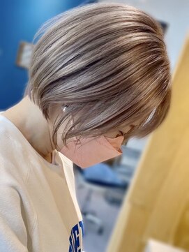 リノショアーズ ショウナン 辻堂店(RinoShores SHONAN) 20代30代大人可愛いダブルカラーブリーチハイトーンカラー