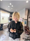 クシャクシャ金髪