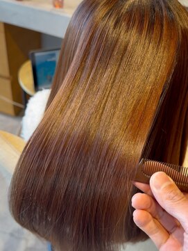 アルジャーノンシロ(ALGERNON shiro) 髪質改善/地毛風縮毛矯正/ストレートパーマ/酸熱トリートメント