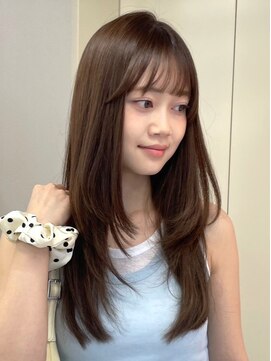 ロイオブジゼル(roi of GiseL) レイヤーカット 顔周りカット 前髪 暗めカラー 透明感 20代30代