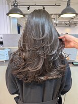 メリー オオサカ(Merly Osaka) 透け感カラーと海外レイヤーカット