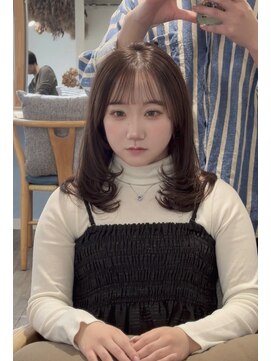 ジジ フィーカ 佐野(Gigi fika) ミディアムレイヤー