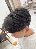 ニュアンスフェザーパーマミディアムパーマセンターパート
