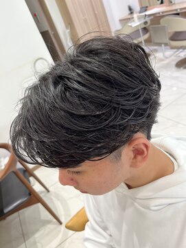 アッシュ 下丸子店(Ash) ニュアンスフェザーパーマミディアムパーマセンターパート