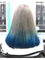 マーメイドヘアー(mermaid hair) シルバーグレーからブルーのグラデーション
