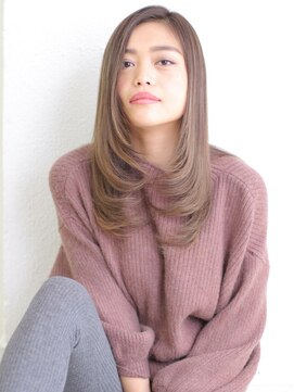 ヘアリゾート ラグーン(hair+resort lagoon) シンプルヘアでも重さを感じさせない透けカラー【阿部春菜】