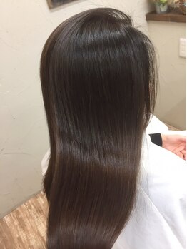 季節に合わせてヘアスタイルもブラッシュアップ♪旬なトレンドカラーやあなたに似合うカラーをご提案☆